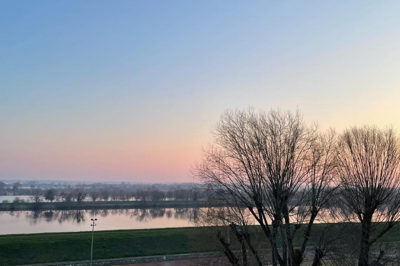 Luxury Apartment With Exceptional View On The Cher River Saint-Avertin Exterior photo